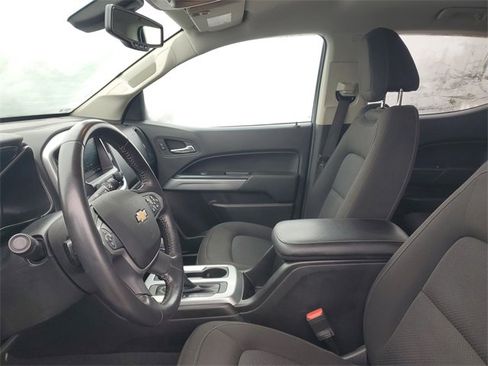 Certified 2022 Chevrolet Colorado LT w/ LT Convenience Package image 18