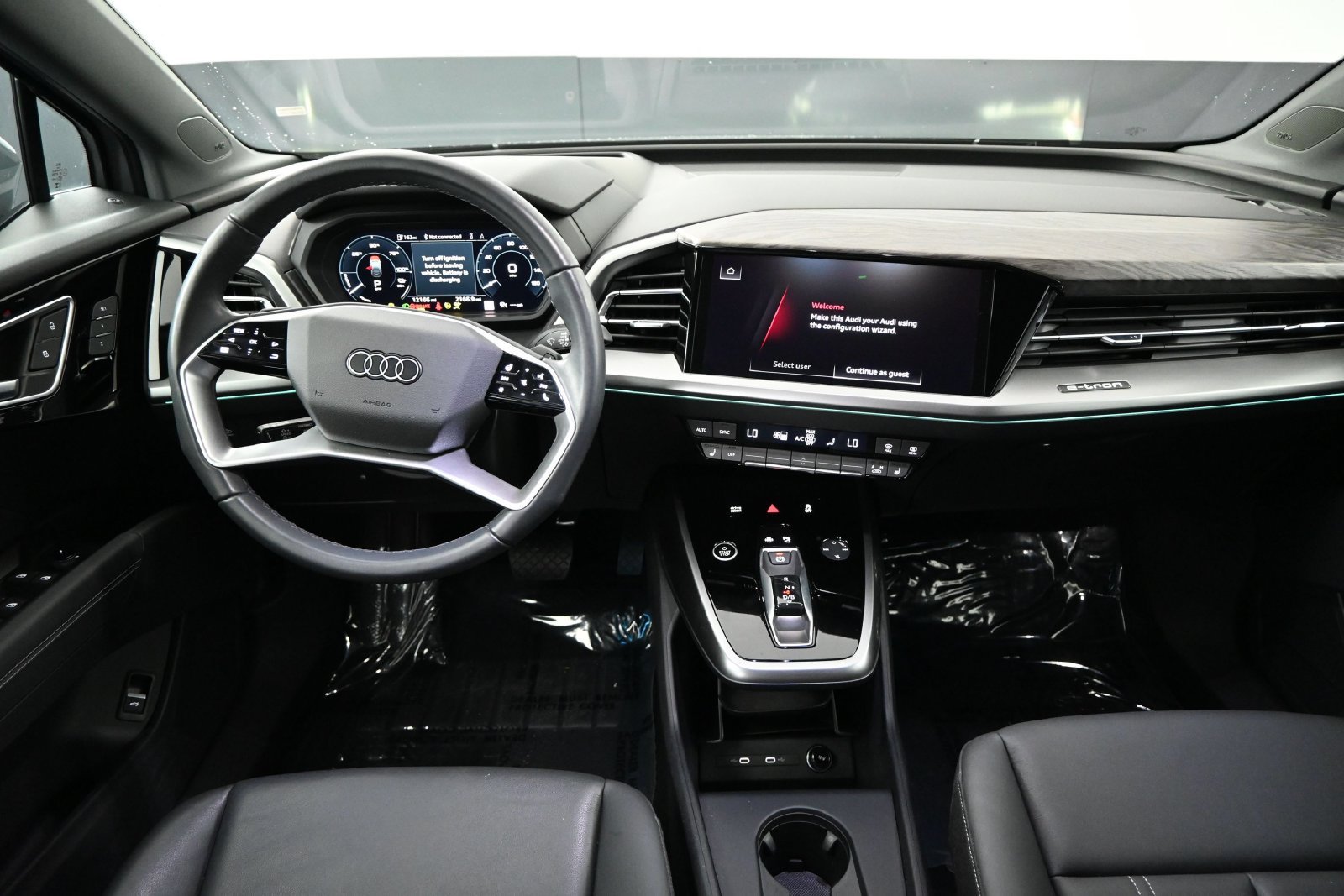Used 2024 Audi Q4 e-tron Prestige AWD/4WD image 12