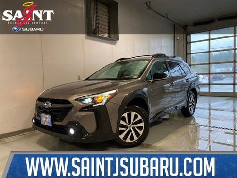 Used 2024 Subaru Outback Premium AWD/4WD image 1