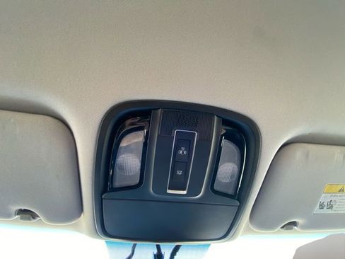 Used 2019 Kia Sorento EX image 26