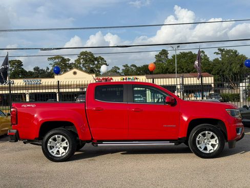 Used 2020 Chevrolet Colorado LT w/ LT Convenience Package AWD/4WD image 11