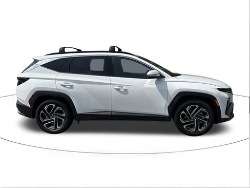 New 2026 Hyundai Tucson Limited FWD image 2