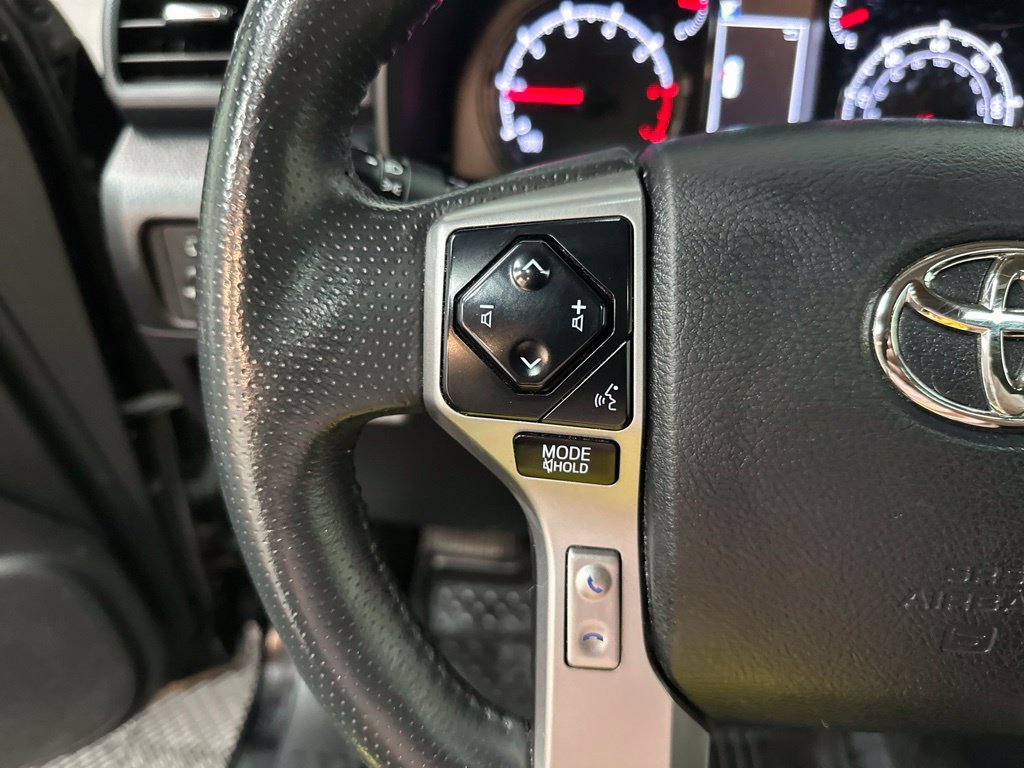 Used 2022 Toyota 4Runner SR5 Premium w/ Moonroof Package AWD/4WD image 14