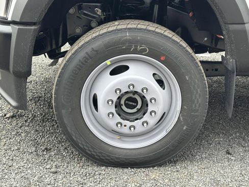 New 2025 Ford F550 4x4 Crew Cab Super Duty image 7