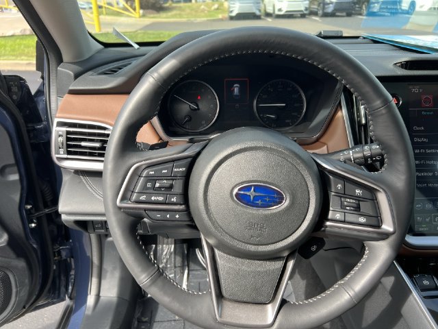 Used 2025 Subaru Outback Touring XT AWD/4WD image 12