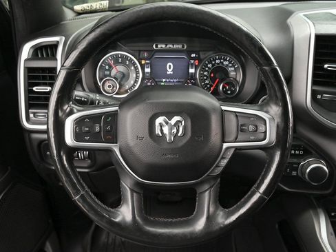 Used 2019 RAM 1500 Big Horn image 18