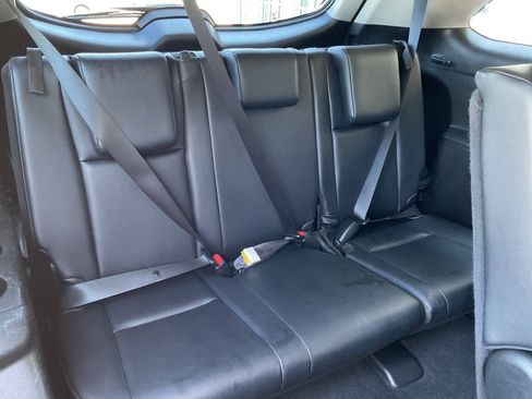 Used 2019 Toyota Highlander XLE AWD/4WD image 37