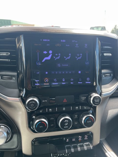 Used 2021 RAM 1500 Laramie AWD/4WD image 38