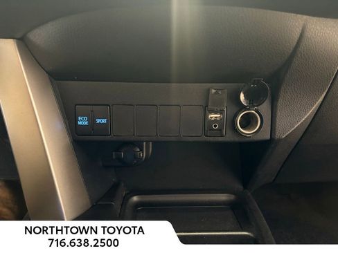 Used 2013 Toyota RAV4 XLE w/ Preferred Accessory Pkg image 12