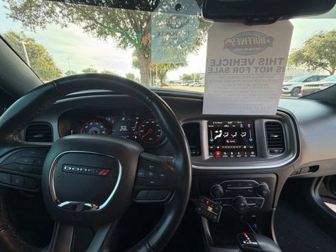 Used 2022 Dodge Charger SXT w/ Plus Group RWD image 7