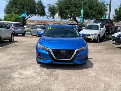 Used 2021 Nissan Sentra SV FWD image 2