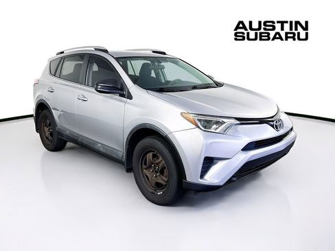 Used 2016 Toyota RAV4 LE image 1