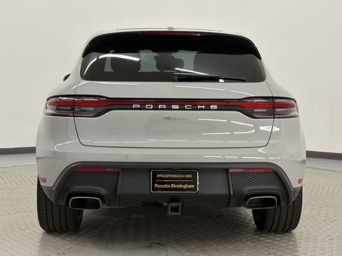 Used 2026 Porsche Macan AWD/4WD image 9