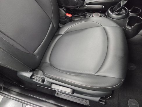 Used 2019 MINI Cooper Convertible FWD image 37
