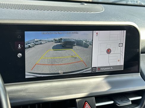 Used 2024 Kia Seltos EX FWD image 21
