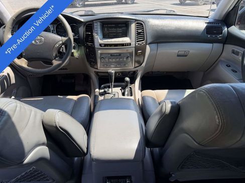 Used 2007 Toyota Land Cruiser AWD/4WD image 2