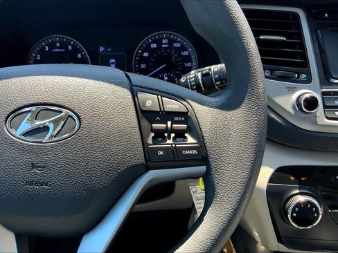 Used 2017 Hyundai Tucson SE w/ SE Popular Package 02 FWD image 22