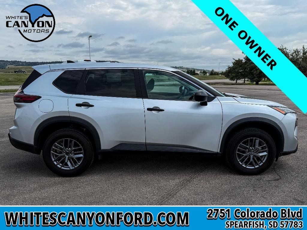 Used 2024 Nissan Rogue S AWD/4WD image 11