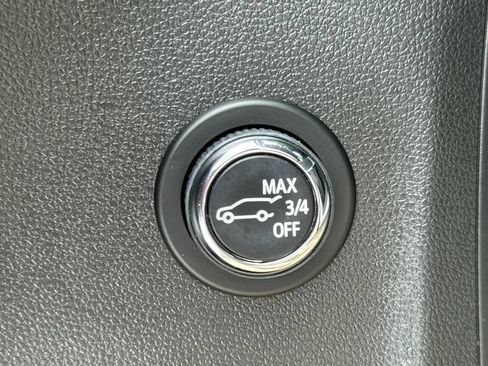 Certified 2023 Buick Envision Essence w/ Sport Touring Package AWD/4WD image 33