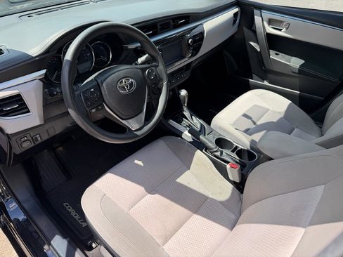 Used 2015 Toyota Corolla LE FWD image 9