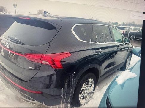 Used 2023 Hyundai Santa Fe SE image 4