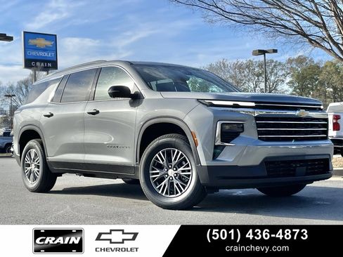 New 2026 Chevrolet Traverse LT w/ Driver Confidence Package image 1