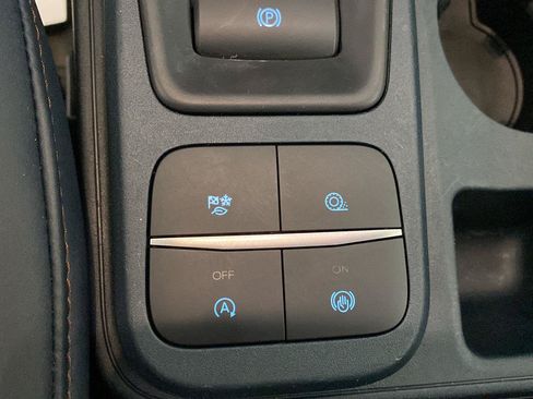 Used 2022 Ford Maverick Lariat w/ Lariat Luxury Package FWD image 10