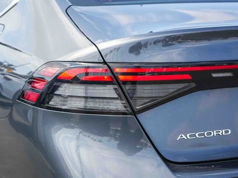 Used 2024 Honda Accord EX image 9