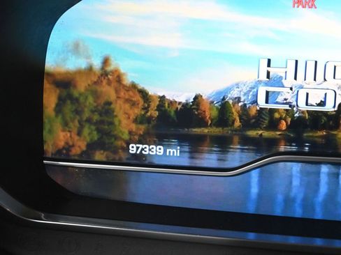 Used 2022 Chevrolet Suburban High Country w/ LPO, Illumination Package AWD/4WD image 15