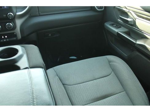 Used 2022 RAM 1500 Big Horn AWD/4WD image 17