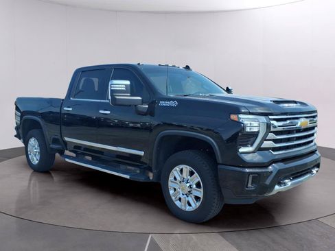 Used 2024 Chevrolet Silverado 2500 High Country w/ High Country Premium Package AWD/4WD image 7