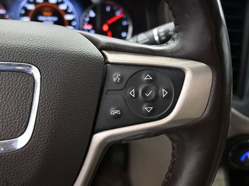 Used 2017 GMC Acadia Denali image 22