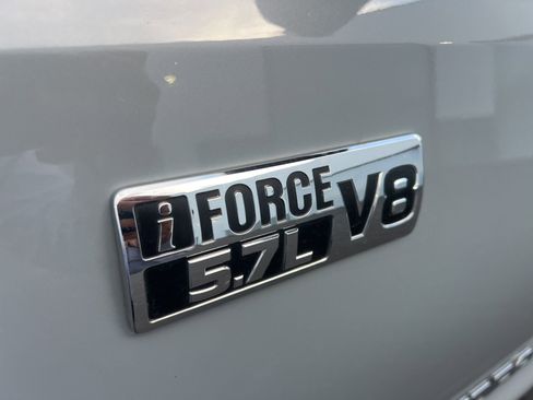 Used 2021 Toyota Tundra Limited w/ Limited Premium Package image 10