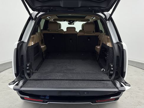 Used 2025 Land Rover Range Rover Long Wheelbase SE image 35