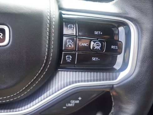 Used 2022 Jeep Grand Wagoneer Series II image 38