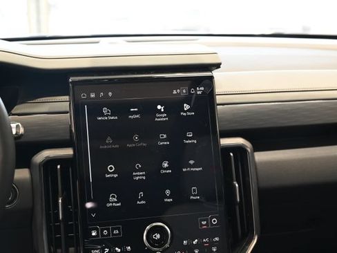New 2026 GMC Acadia AT4 w/ Luxury Package AWD/4WD image 16