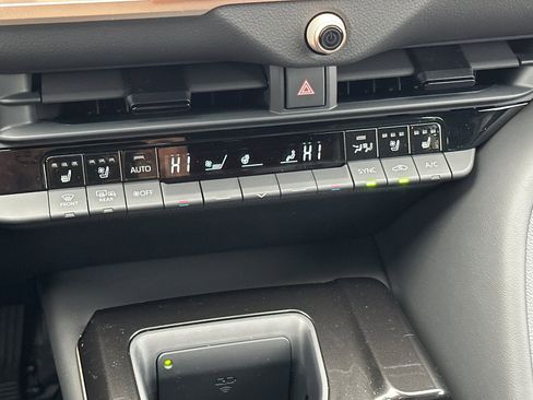 New 2026 Toyota Crown Signia image 22