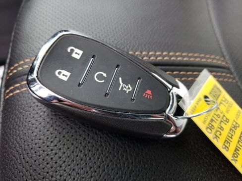 Used 2024 Chevrolet Equinox Premier image 26