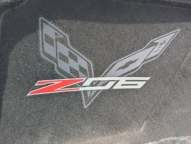 Used 2017 Chevrolet Corvette Z06 w/ Z07 Performance Package RWD image 29