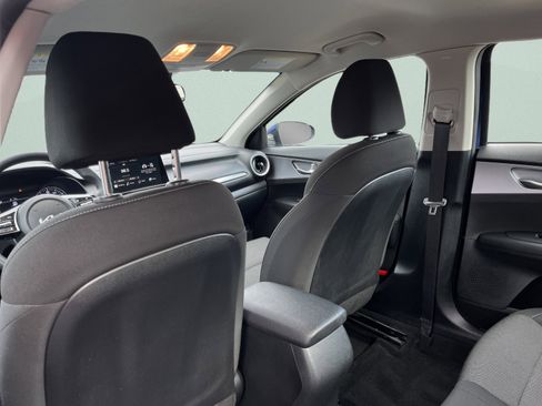 Used 2023 Kia Forte LXS image 24