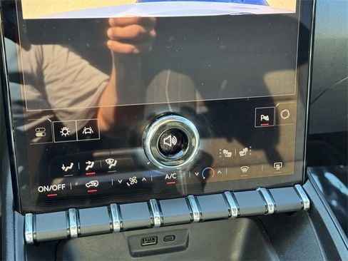 Certified 2025 GMC Terrain Elevation image 14