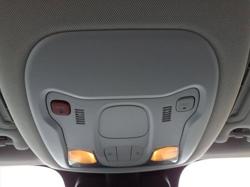 Certified 2023 Jeep Renegade Latitude image 20