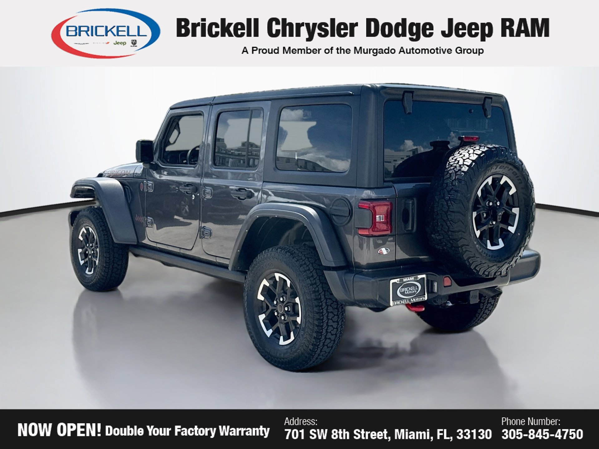 Used 2025 Jeep Wrangler Unlimited Rubicon AWD/4WD image 3