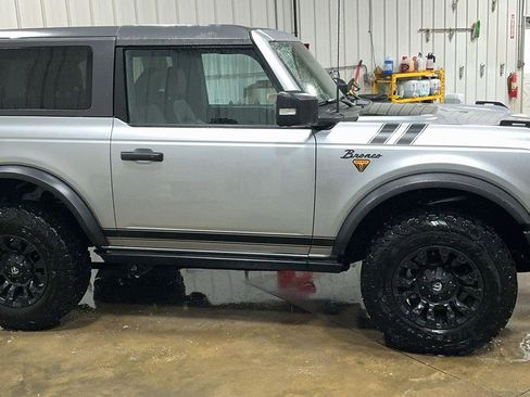 Certified 2023 Ford Bronco Badlands image 4