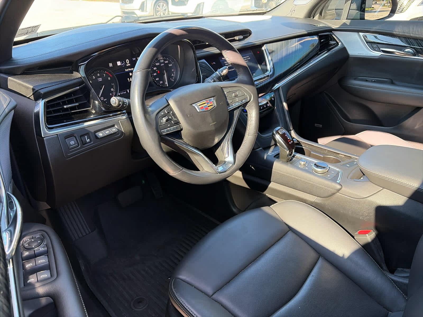 Certified 2024 Cadillac XT6 Premium Luxury w/ Technology Package AWD/4WD image 14