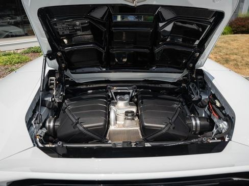 Used 2020 Lamborghini Huracan EVO image 29