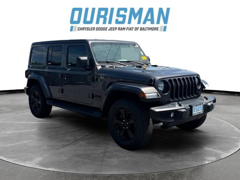 Used 2021 Jeep Wrangler Unlimited Sahara AWD/4WD image 1