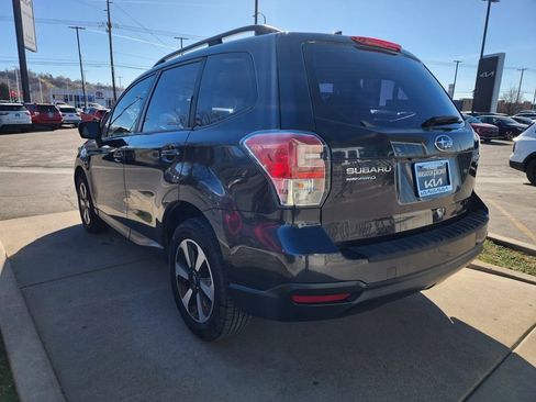 Used 2017 Subaru Forester 2.5i w/ Alloy Wheel Package image 7
