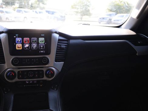 Used 2020 GMC Yukon XL SLT w/ Premium Edition image 26