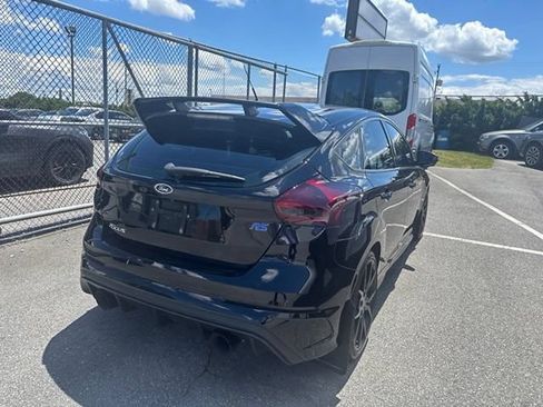 Used 2017 Ford Focus RS AWD/4WD image 7
